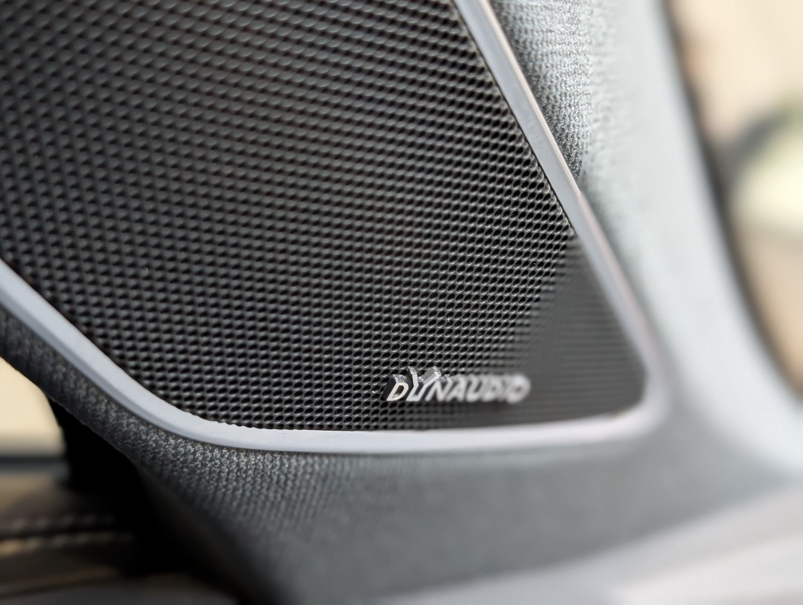 Fahrzeugabbildung Volkswagen Touareg 3.0TDI 4M R-Line VOLL Black 22" UPE 114T