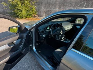 Mercedes C 300 - 11