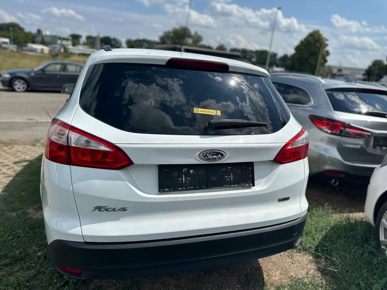 Ford Focus 2013 — photo 6