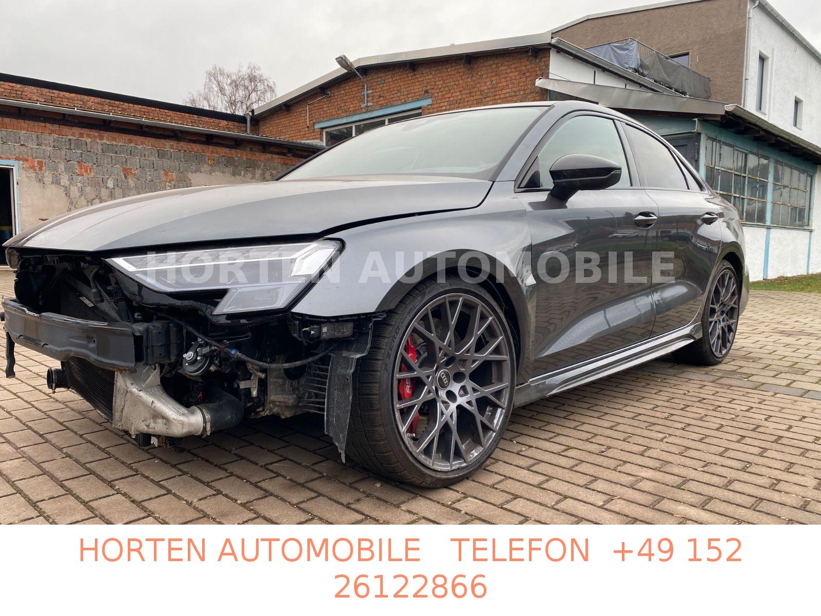 Audi RS3 /PANO/280km-h / CARBON/SONOS/ MWST /1 HAND /