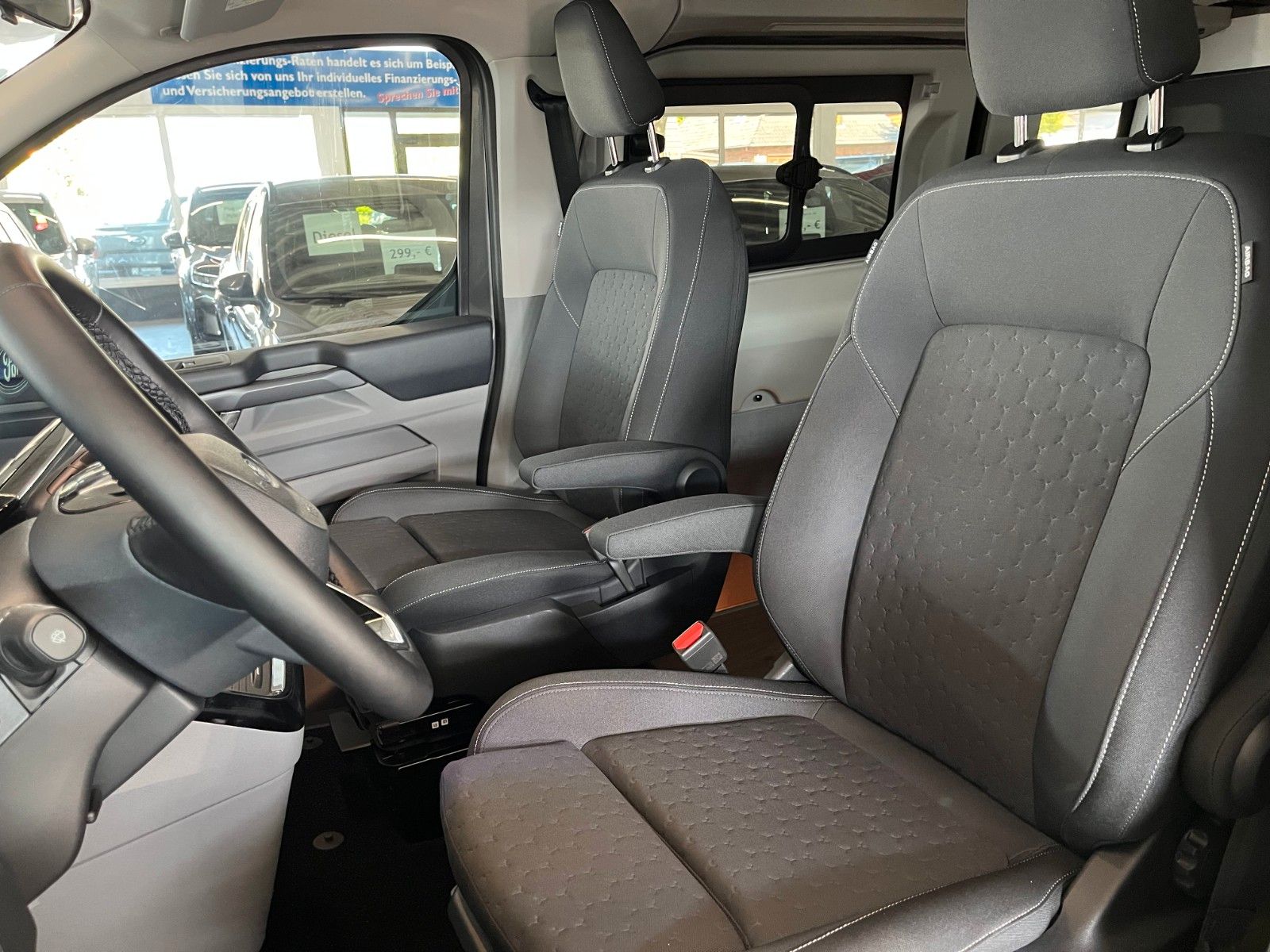 Fahrzeugabbildung Ford NUGGET L2 Titanium MARKISE Aufstelldach uvm.