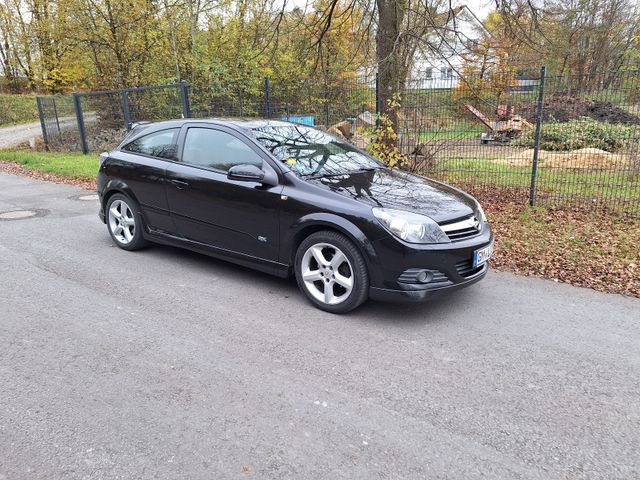 Opel Astra GTC 1.8 ECOTEC Sport Edition OPC-Line