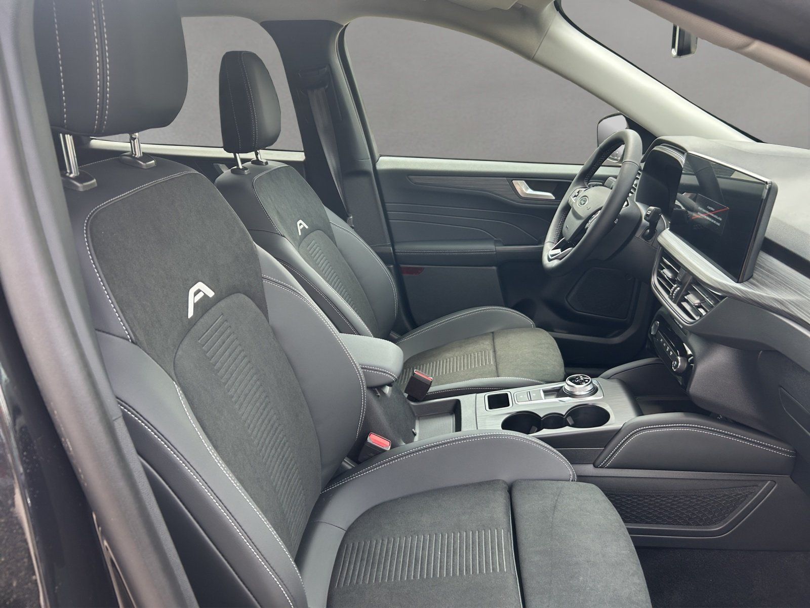 Fahrzeugabbildung Ford Kuga Active X PHEV,FGS 3/5 Jahre