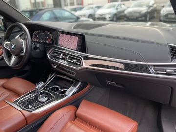 BMW X7 M50 - 11