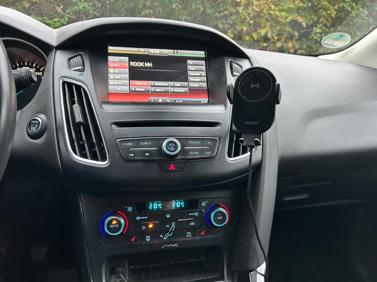 Ford Focus 2015 — photo 8