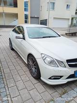 Mercedes-Benz Mercedes E350 cdi AMG line - Mercedes-Benz E 350 aus 2011: Coupe