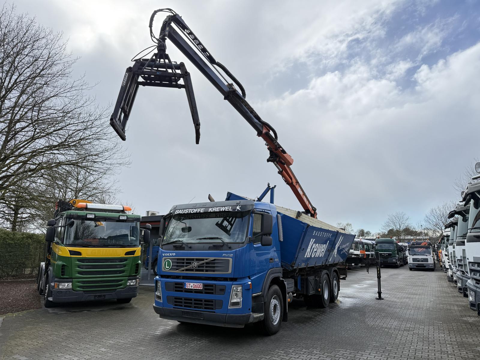 Volvo FM12 420 6X2 Kipper mit Kran Atlas 170.2