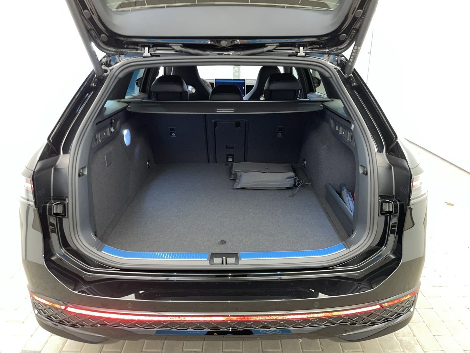 Volkswagen Passat - Bild 11
