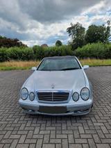 Mercedes-Benz Mercedes CLK 320 - gebrauchte Mercedes-Benz CLK 320 aus dem Jahr 2000