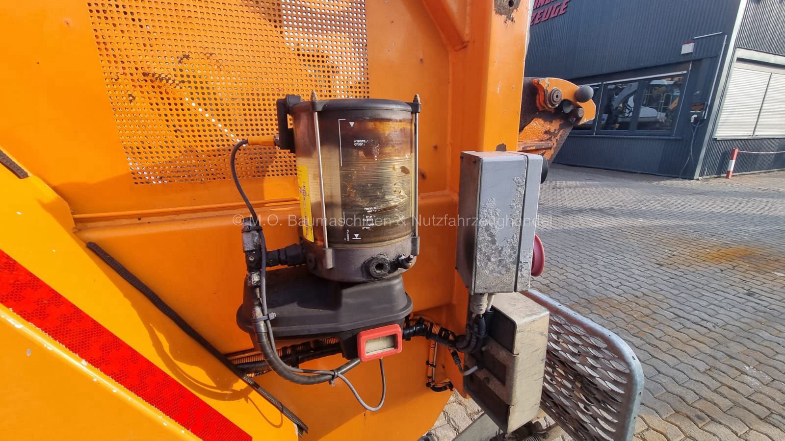 Fahrzeugabbildung Mercedes-Benz 2633 Econic EEV / AC / ZSA / Retarder / 6x2