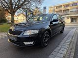 Skoda Octavia Combi Active*Tüv Neu*SHZ*1.Hand - Skoda Octavia: Active