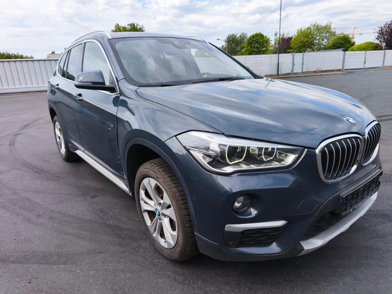 BMW X1 sDrive 18 i xLine Aut. LED/Leder/Navi/Kamera