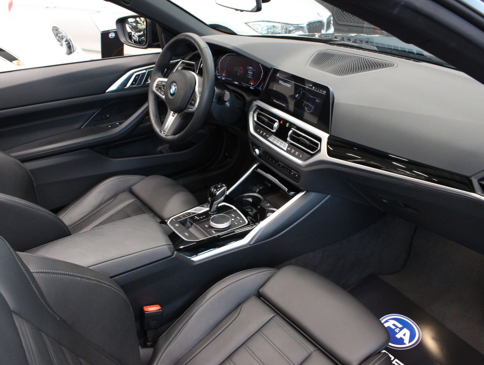 Fahrzeugabbildung BMW 420 i Cabrio 1.Hand*LED*MWST*Kamera*TOP