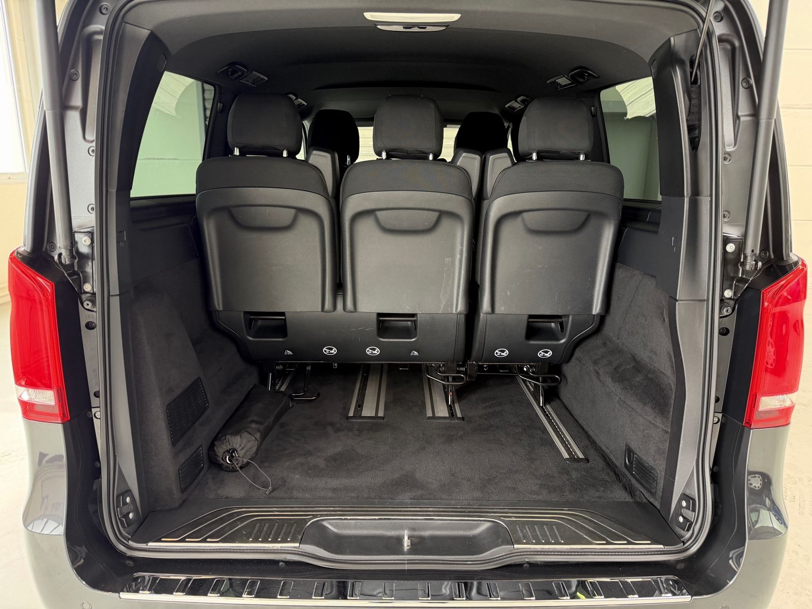 Mercedes-Benz V250d lang AMG-Line MBUX Kamera LED Night foto 13