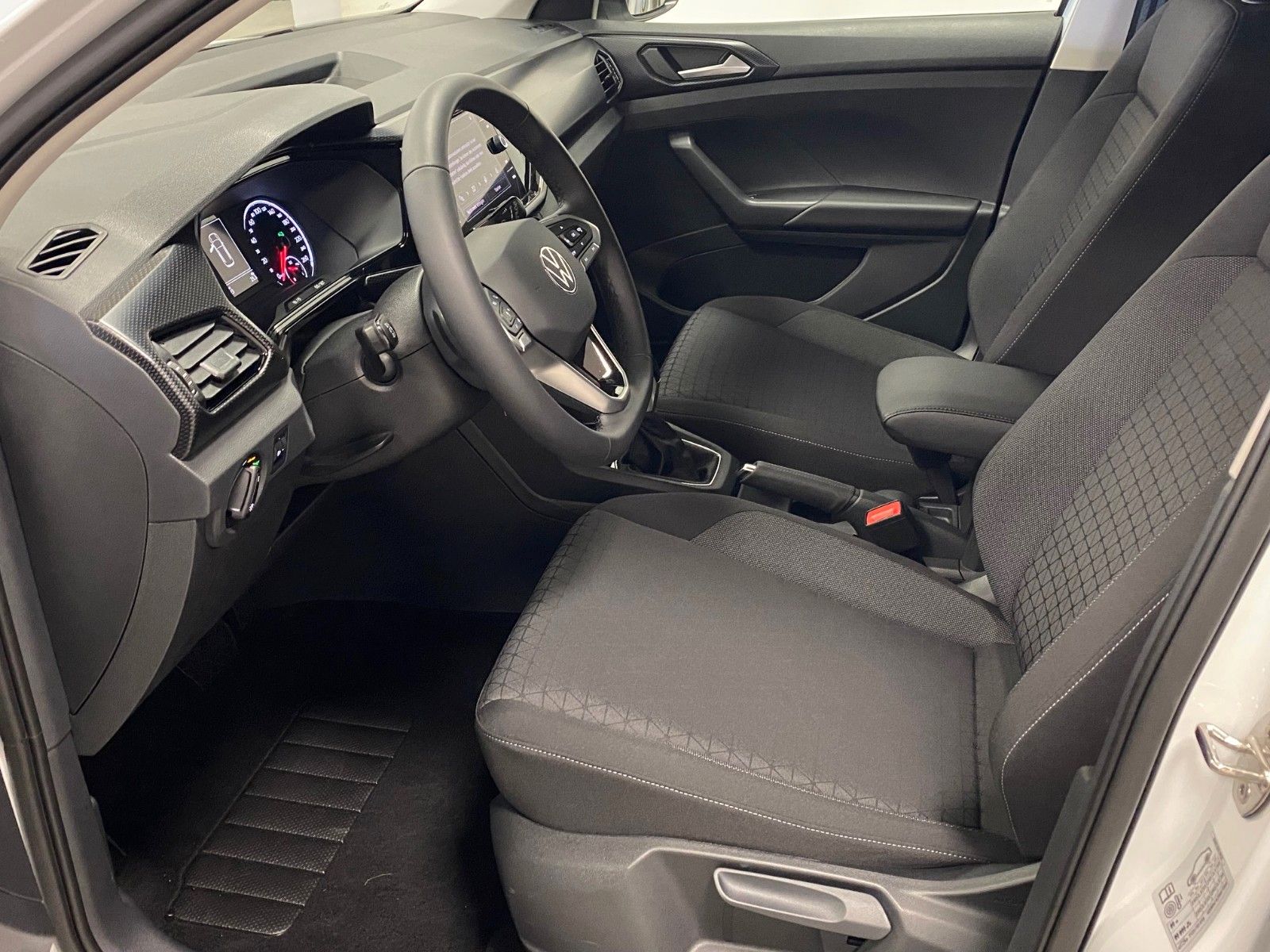 Fahrzeugabbildung Volkswagen T-Cross 1.0 TSI DSG Life+GARANTIE+ACC+16"ALU++++