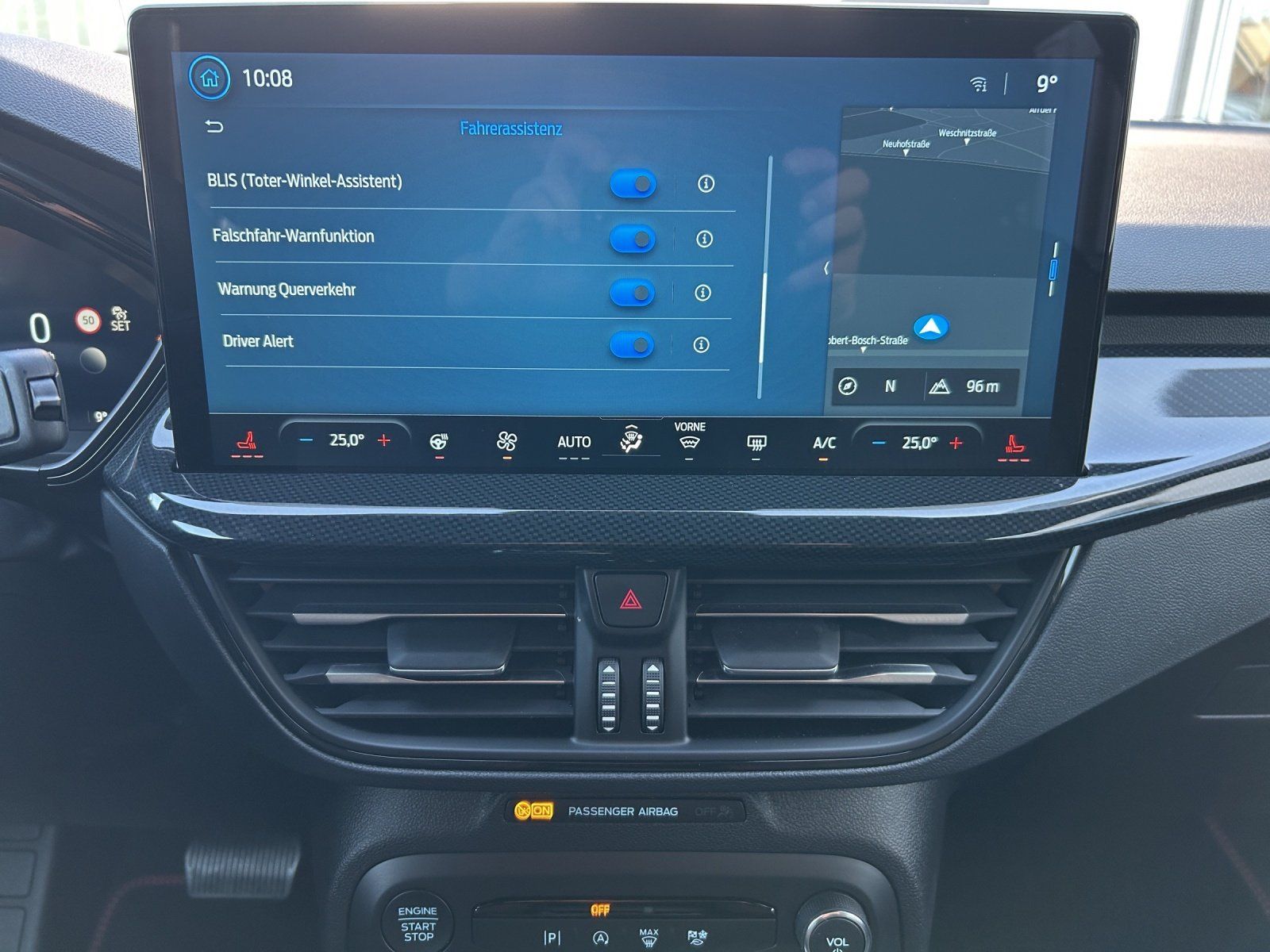 Fahrzeugabbildung Ford Focus 1.5 EcoBlue ST-Line X Aut./LED/ACC/CAM/AHK