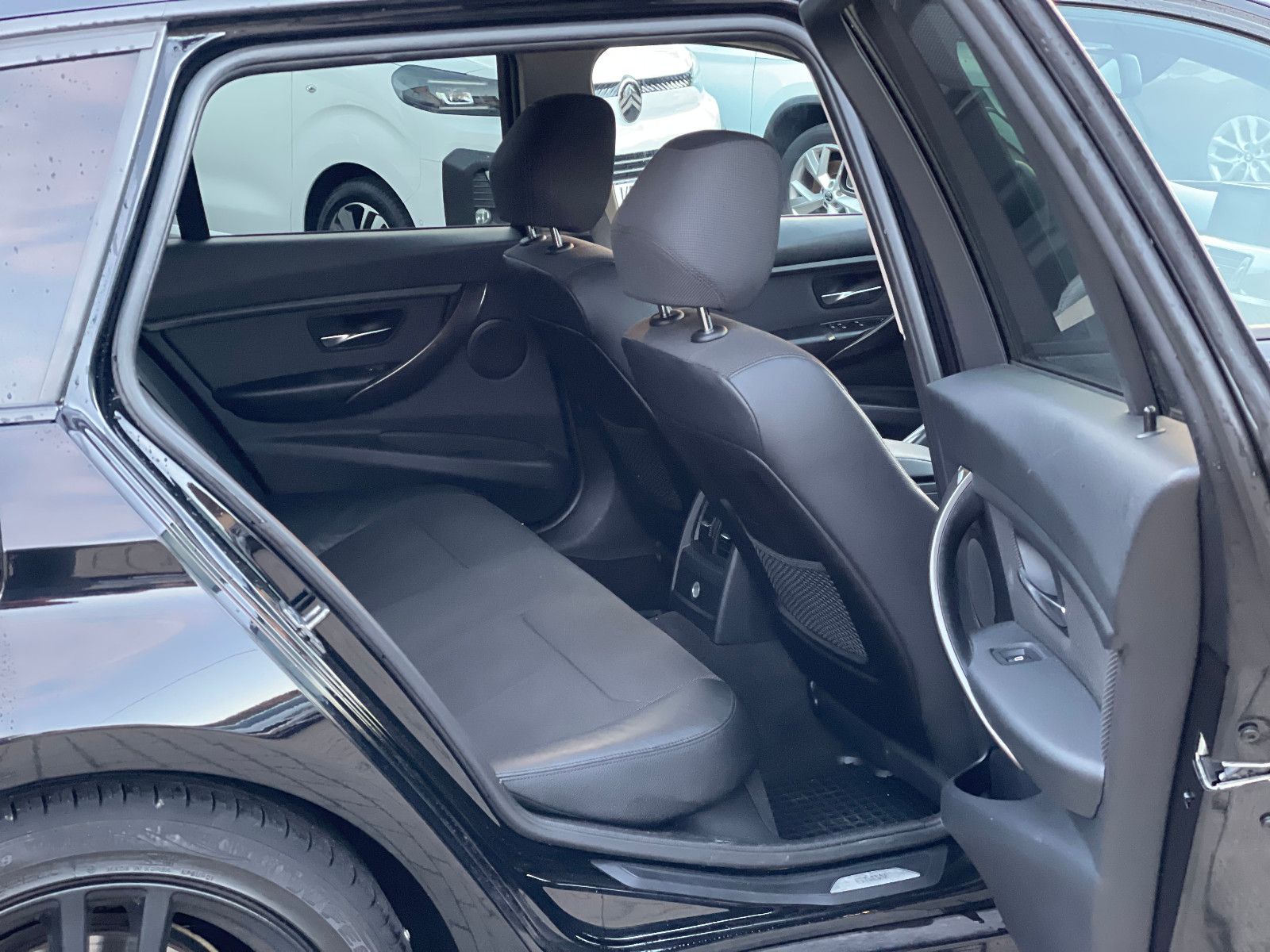 BMW 318, 2013, Diesel, 143 PS