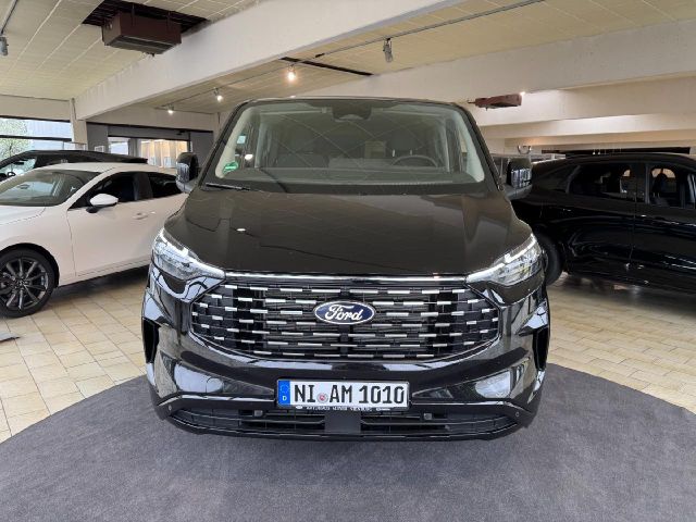 Ford Tourneo Custom 320 L1 Titanium FWD