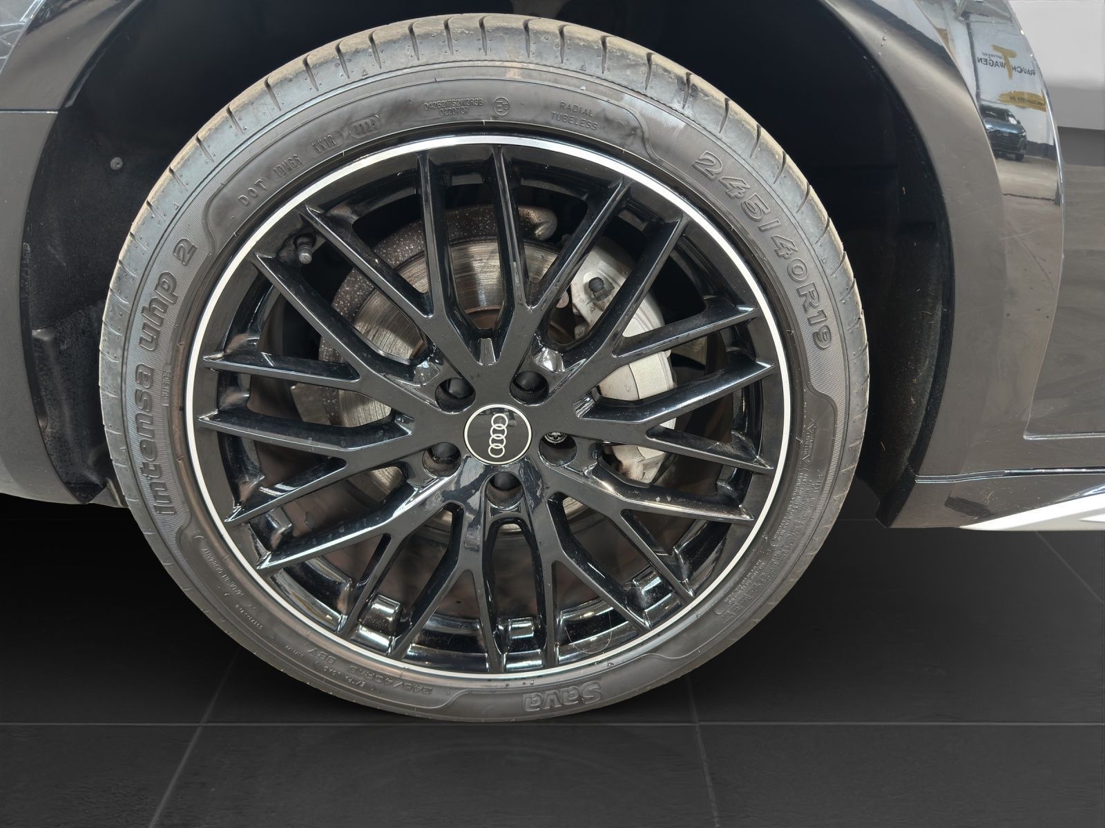 Audi A4 - Bild 8