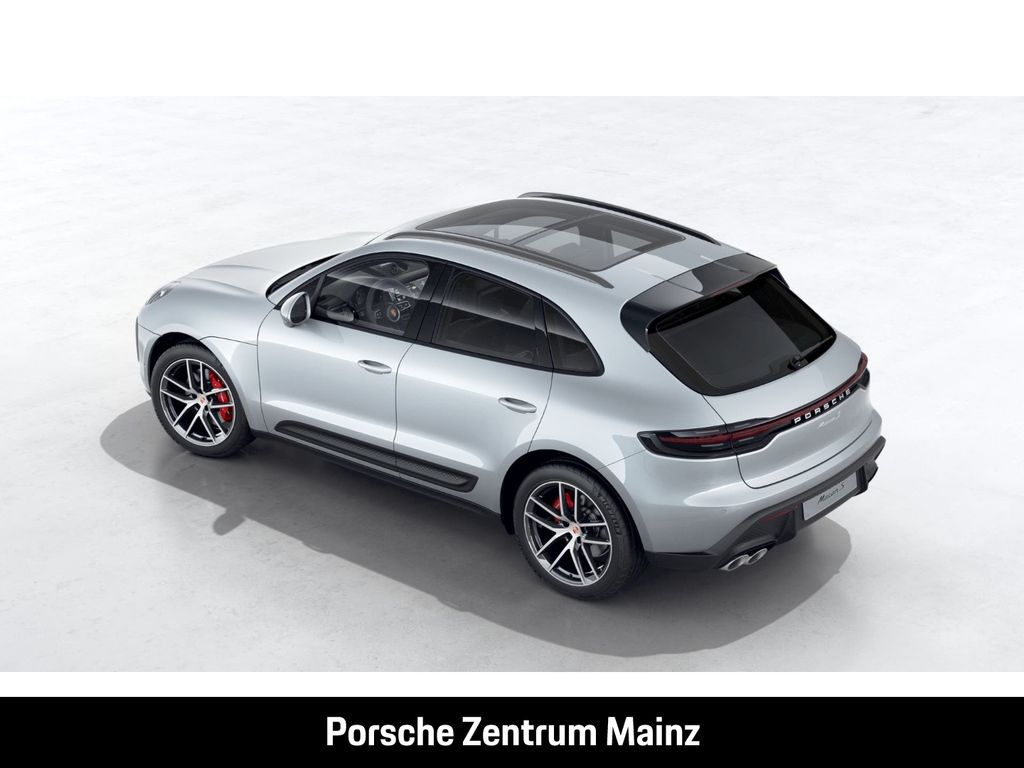 PORSCHE Macan 2024