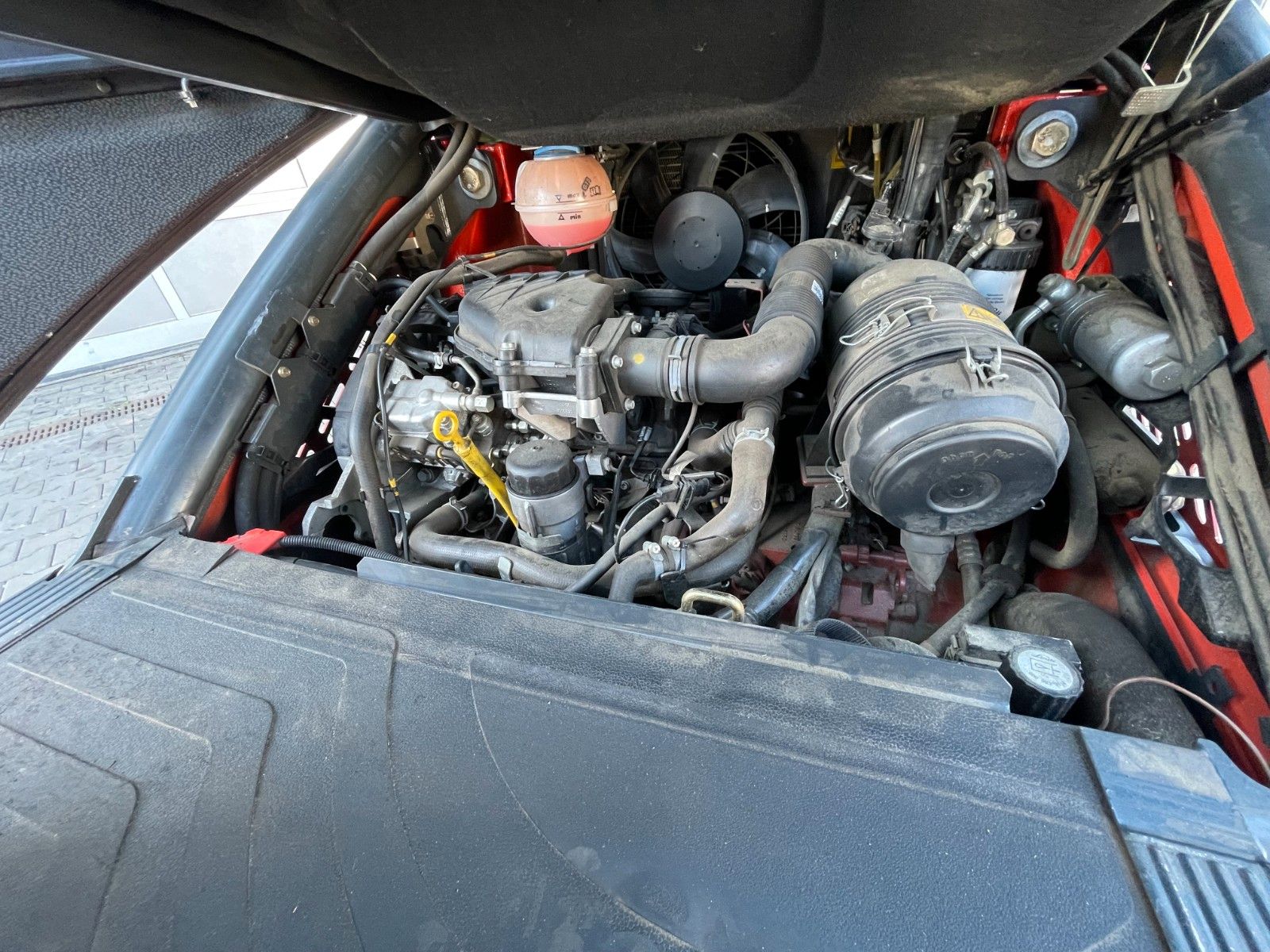 Fahrzeugabbildung Linde H20D-02/600 / Triplex 4,71m / 1.918h / Diesel