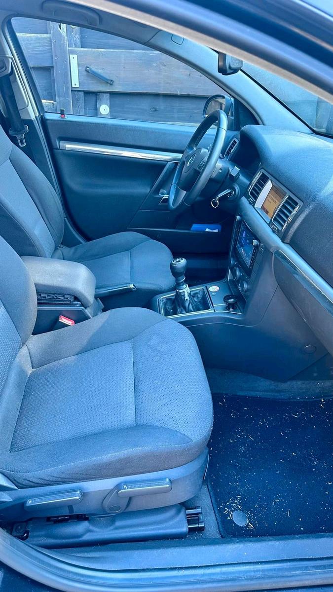 Opel Vectra 2006 — photo 7