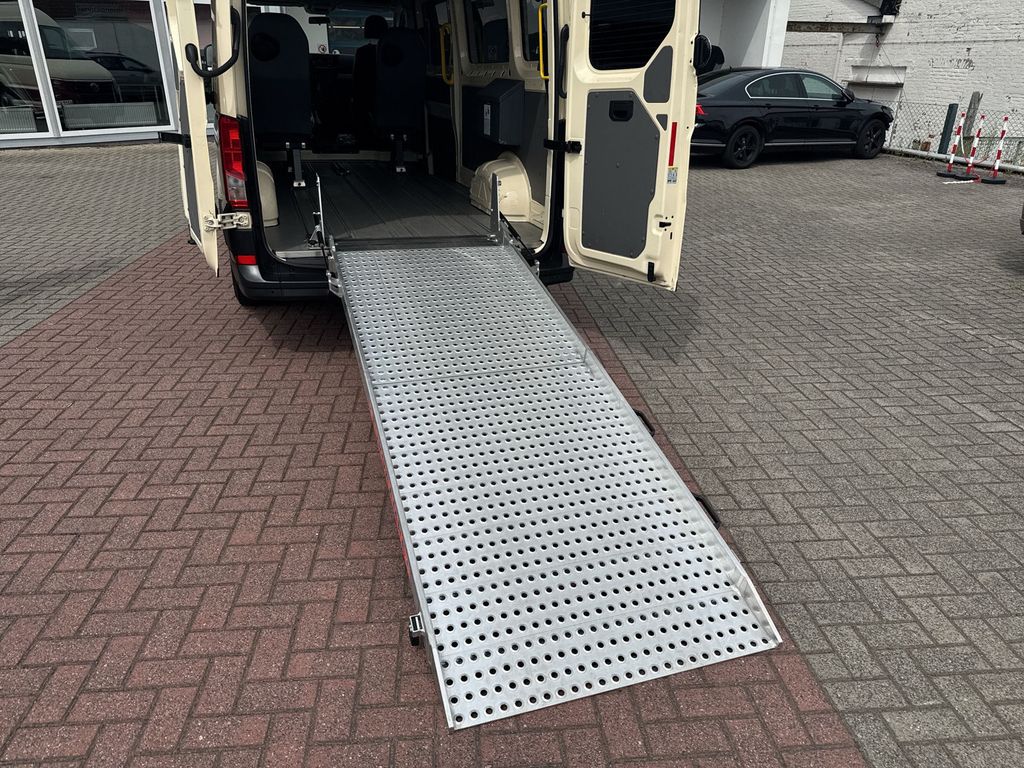 VW Crafter 35 Taxi 2.0 TDI LR HD Rollstuhlrampe VW Crafter 35 Taxi 2.0 TDI LR HD Rollstuhlrampe