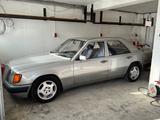 Mercedes-Benz Mercedes w124, e300, H-Kennzeichen, Oldtimer. - gebrauchte Mercedes-Benz E 300 aus dem Jahr 1990