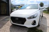Hyundai i30 1,6CRDI  Select Klima Sitzh. PDC Alu  LED - Hyundai i30 Select mit Diesel-Antrieb