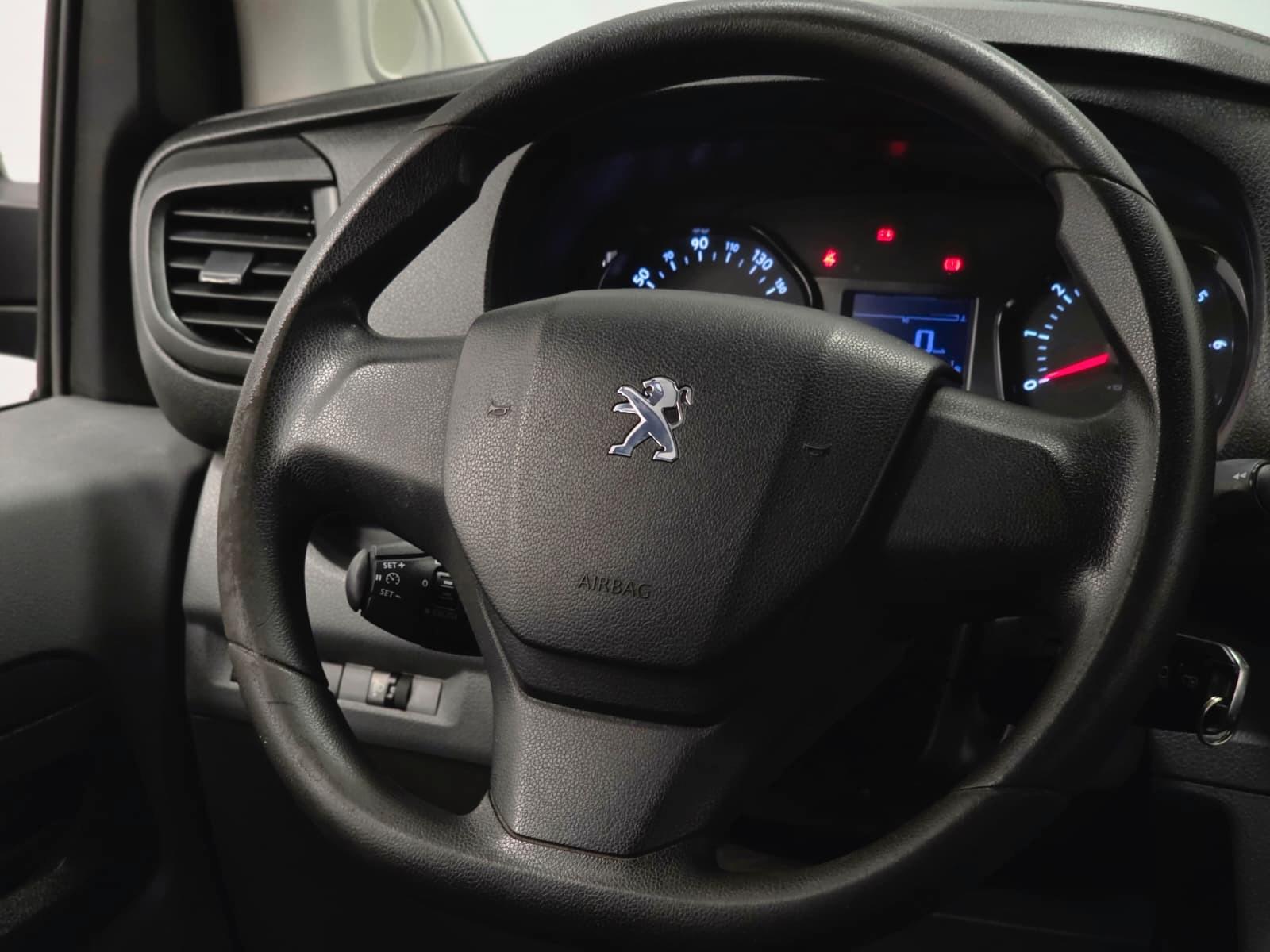 Peugeot Expert L2 8x Sitze Klima Tempomat 2x Schiebetür
