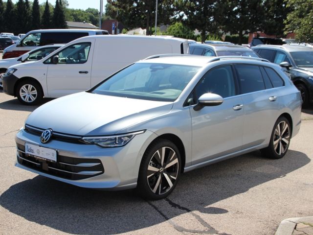 Volkswagen Golf VIII Variant 1.5 eTSI Style DSG Matrix LED
