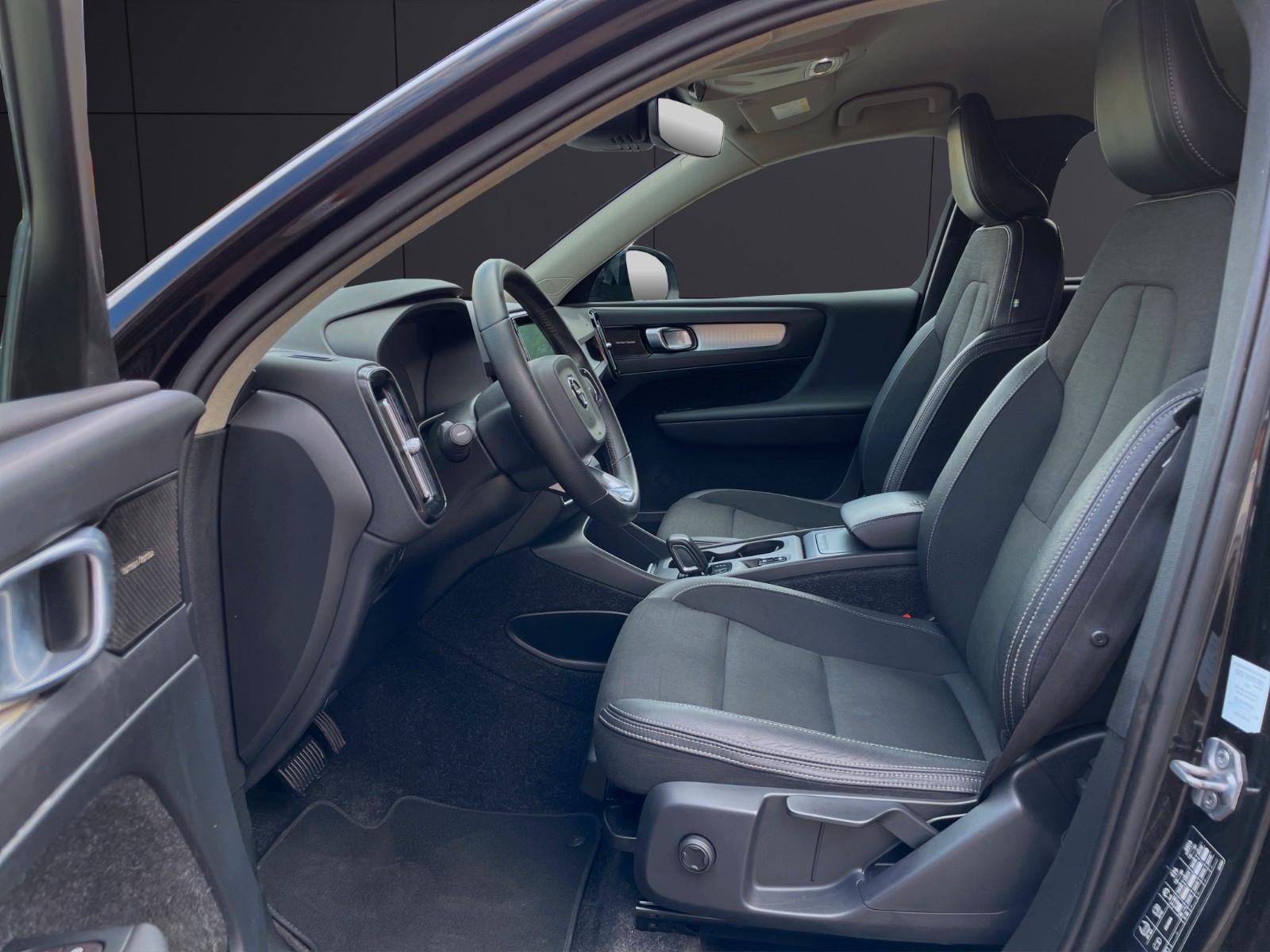 Volvo XC40 Momentum AWD 1.Hand~Lenkradhz.~