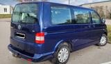 Volkswagen T5 Caravelle - Volkswagen T5: Firmenfahrzeug