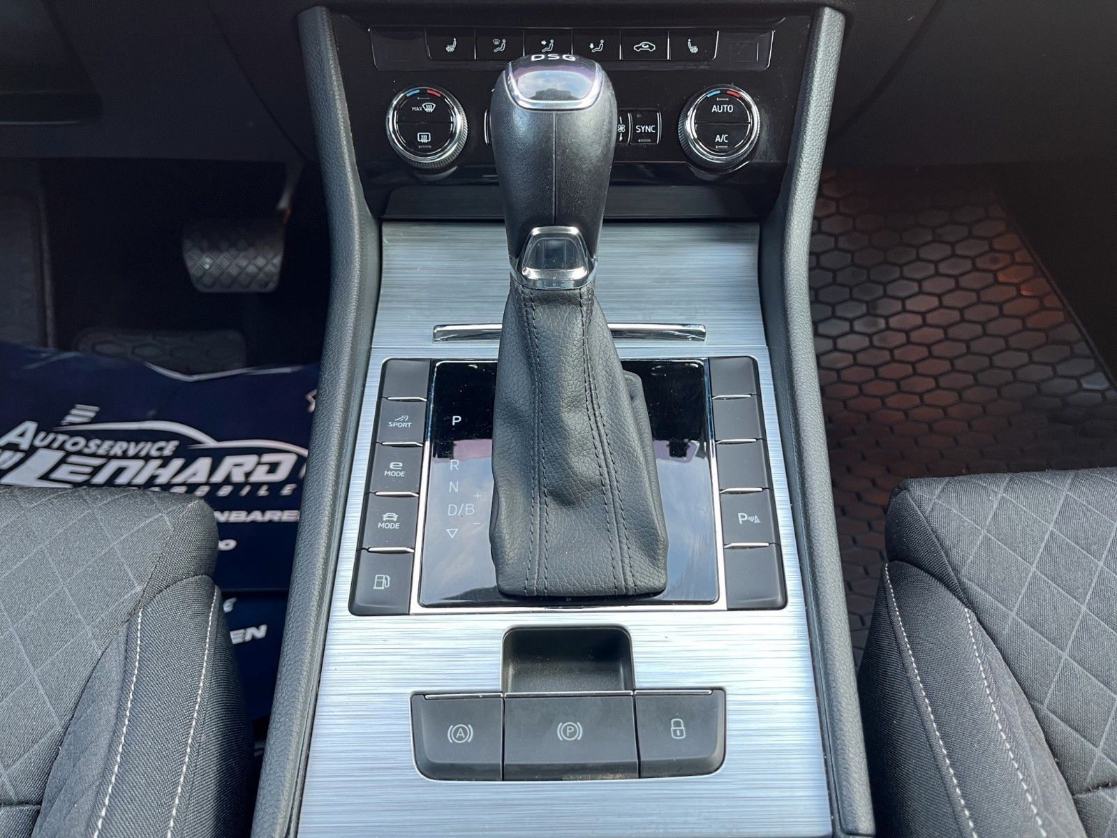 Fahrzeugabbildung SKODA Superb 1.4L DSG Combi*ViCo*Standheizung*AHK**