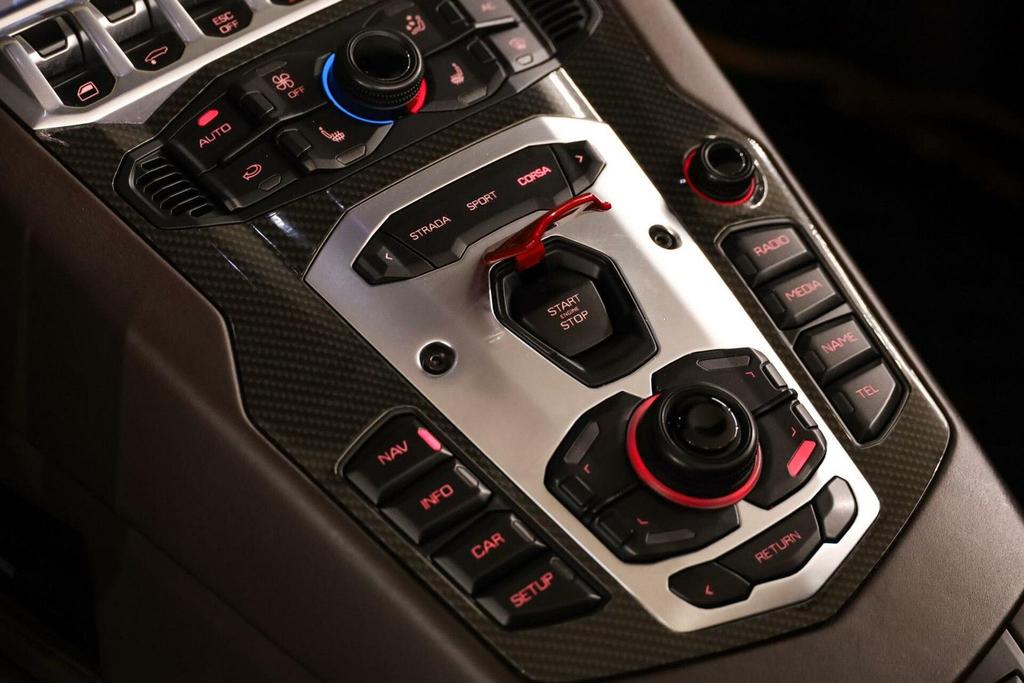 Lamborghini Aventador