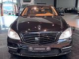 Mercedes-Benz S63AMG L Pano H&K ILS Tempo Masage Soft TV Sthzg - gebrauchte Mercedes-Benz S 63 AMG aus dem Jahr 2010