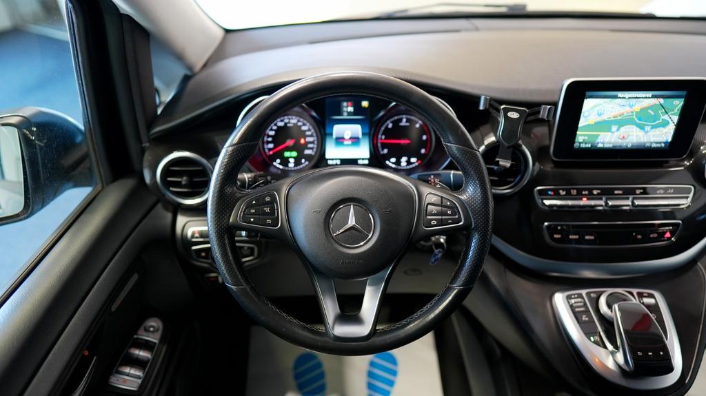 Mercedes-Benz V 250