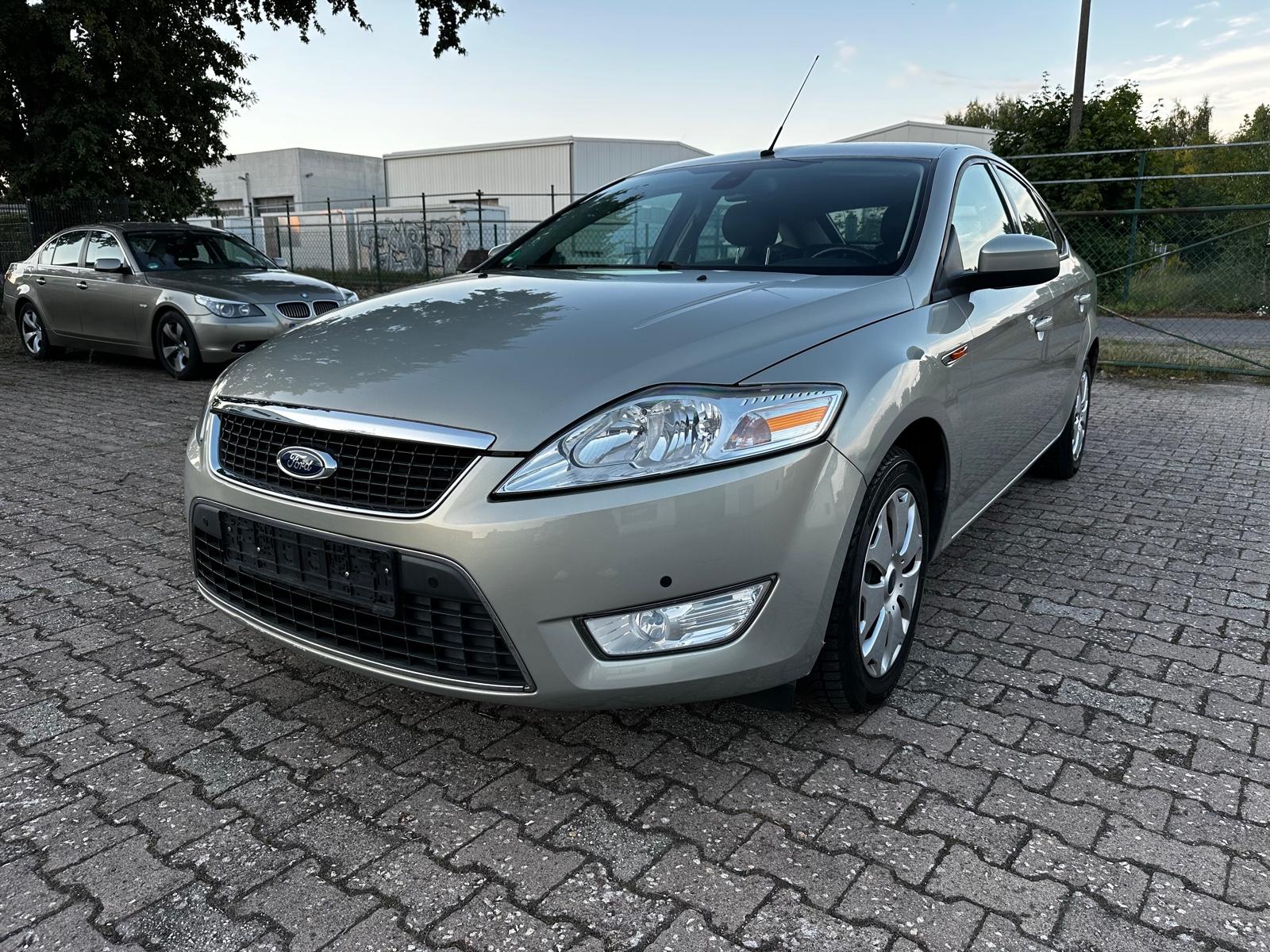 Ford Mondeo 49000 KM NEU TUV