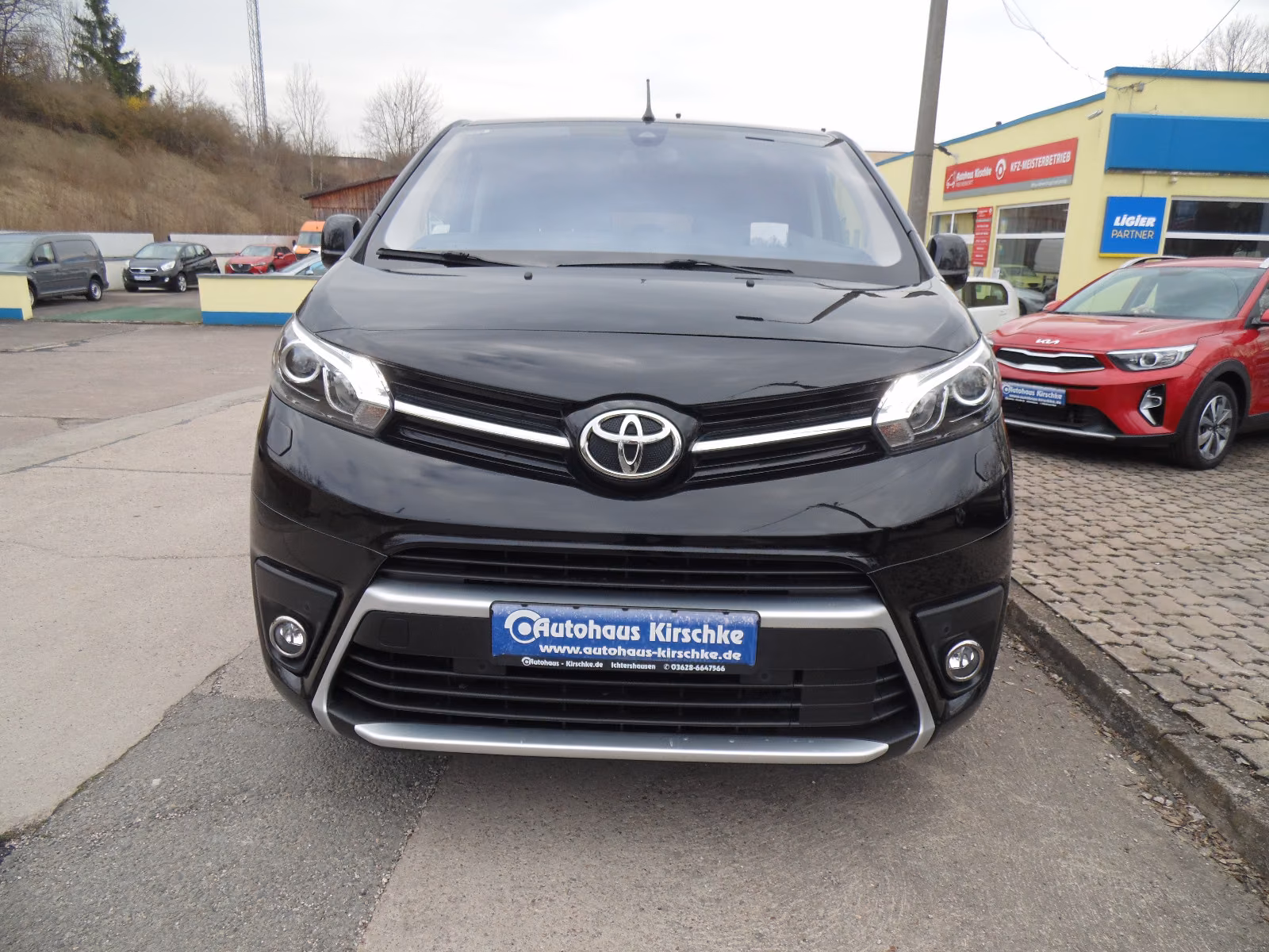 Toyota Proace Verso L2 Executive/STHZ+SHZ/AHK/Leder/Nav