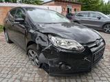 Ford Focus Sync Edition 1.0 EcoBoost Unfallschaden - Ford Focus Unfallwagen
