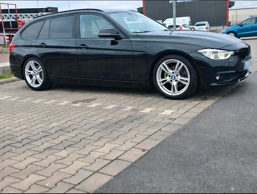 Image of BMW 320