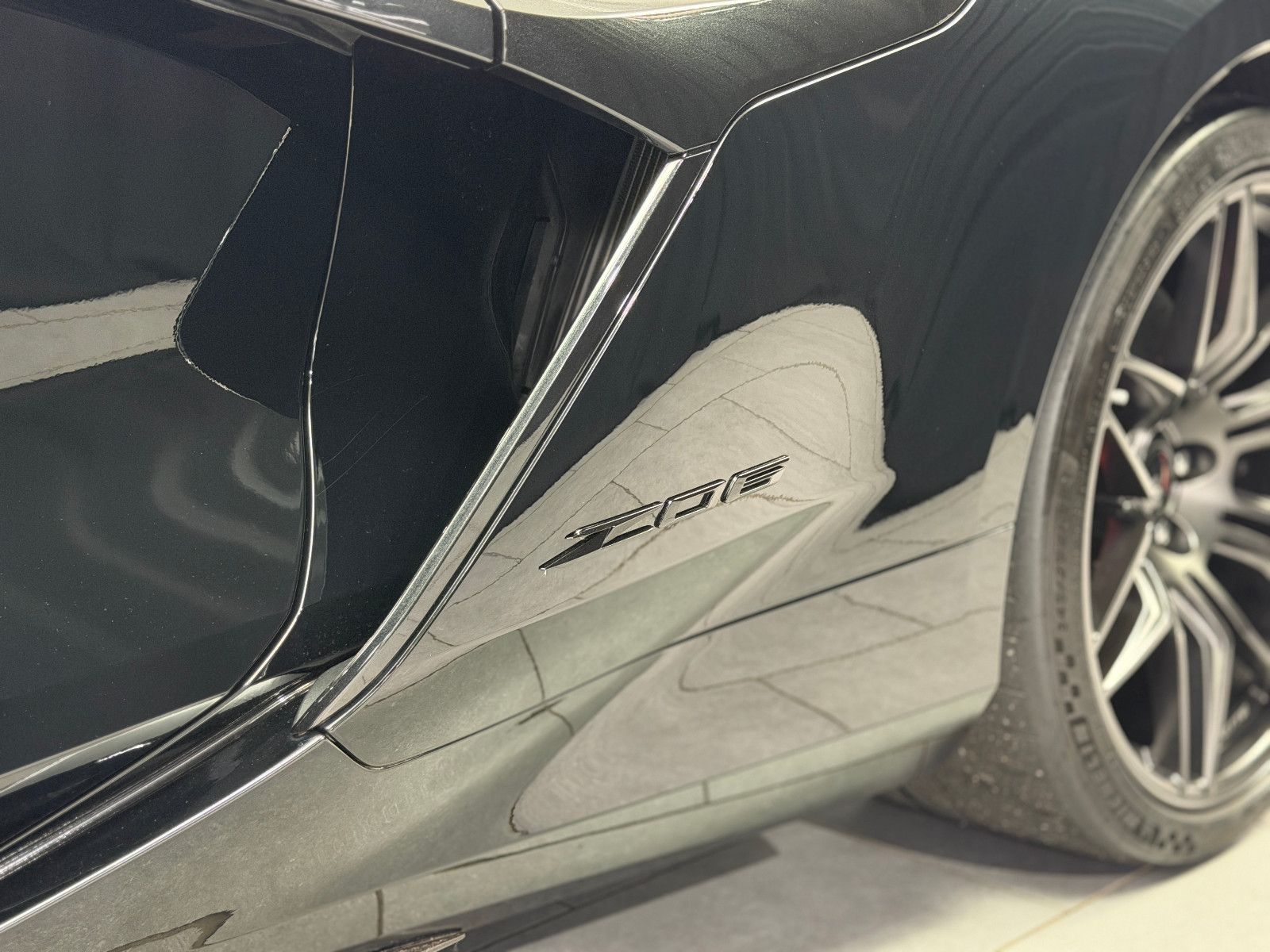 Fahrzeugabbildung Corvette Z06 C8 Z7 PAKET|TARGA|KERAMIK|CARBON|LIFT|3LZ