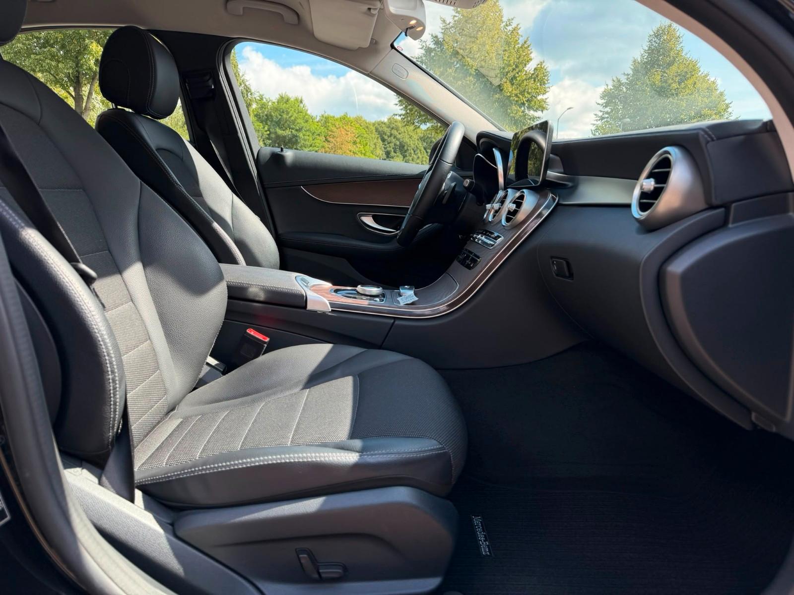Mercedes-Benz C200d FACELIFT°1-HAND°AUTOM°AHK°RFK°T-LEDER°NAVI