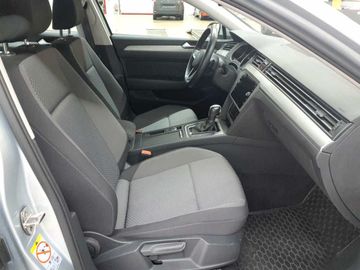 Volkswagen Passat Variant - 7