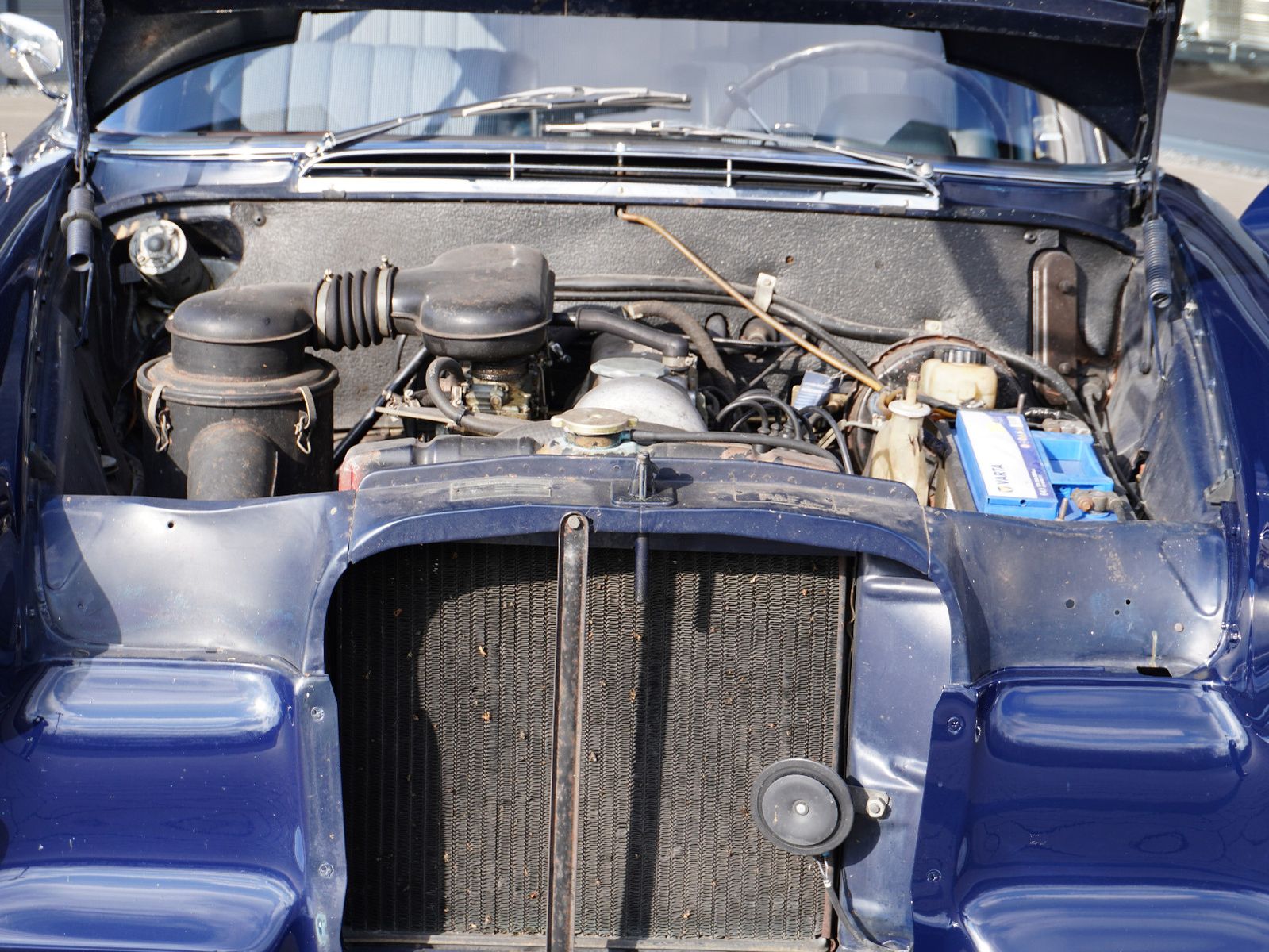 Fahrzeugabbildung Mercedes-Benz 200