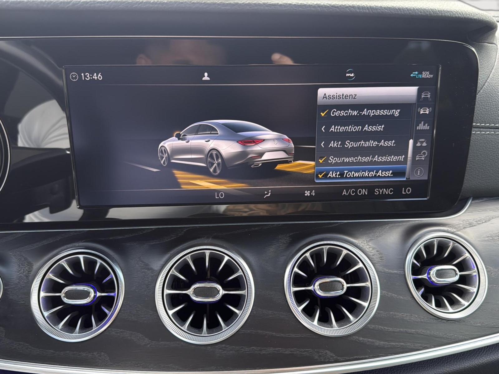 Mercedes-Benz CLS 300 d AMG LINE*15M JUNGE STERNE*AHK*360°*SD*