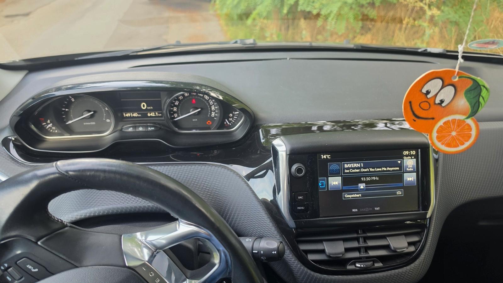 Peugeot 2008 Business-Line e-HDi 115 STOP & START Bu...