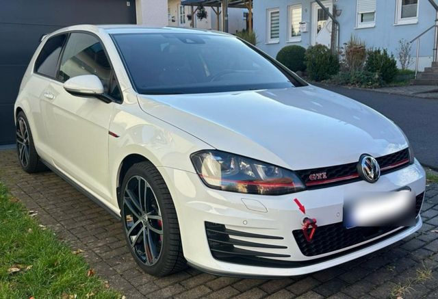 Volkswagen Golf 7 GTI 2.0 TSI BMT Performa...