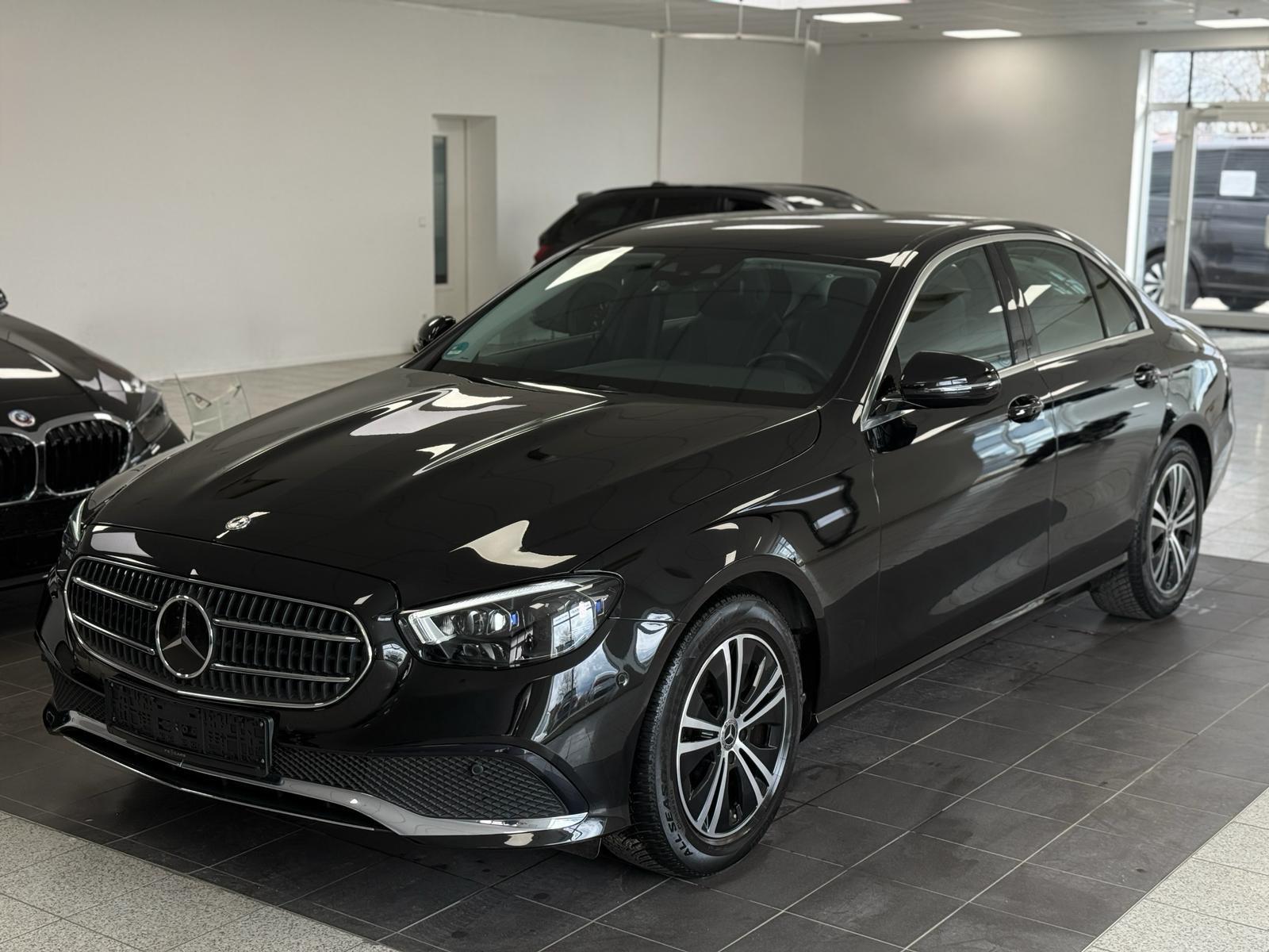 Mercedes-Benz E200 4Matic/Ambiente/Kamera/Keyless/Garantie/AHK