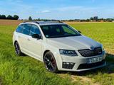 Skoda Octavia 2.0 TDI DSG 4x4 RS Kombi 8-Fach Bereift